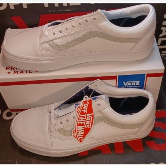 Athletic_Shoes